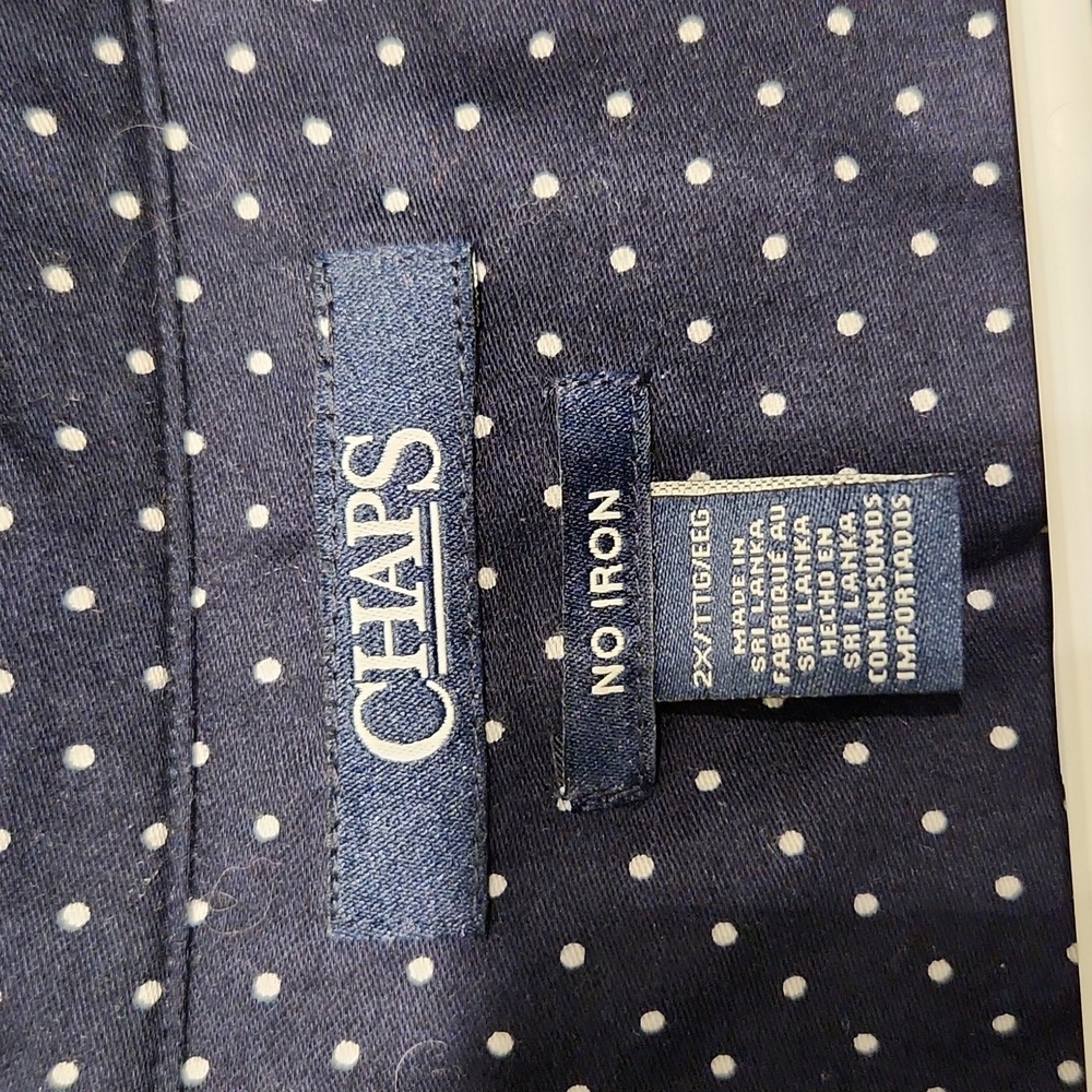 Button up - Picture 2 of 2